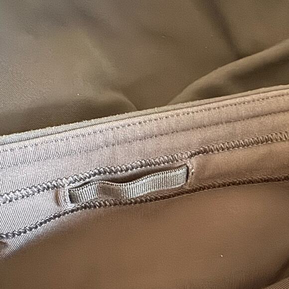 Lululemon Speed Up Tight Full On Luxtreme 28" Dark Olive green size 12 - Picture 8 of 15